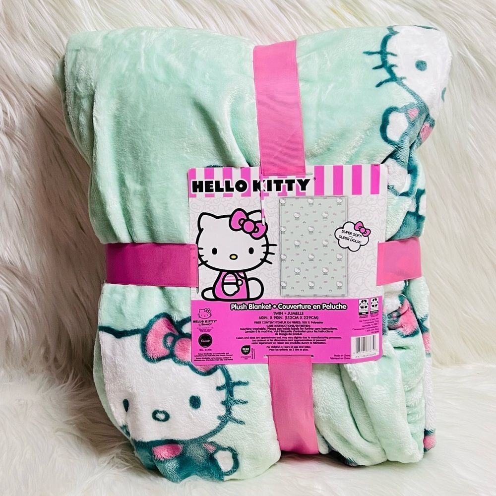 Hello Kitty Blanket TWIN
